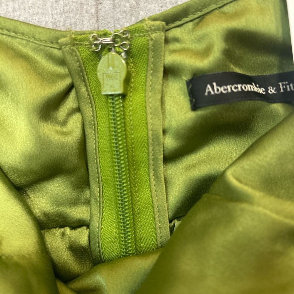 New Abercrombie & Fitch Green Pleated Mini Dress, size Medium Petite - Picture 11 of 15